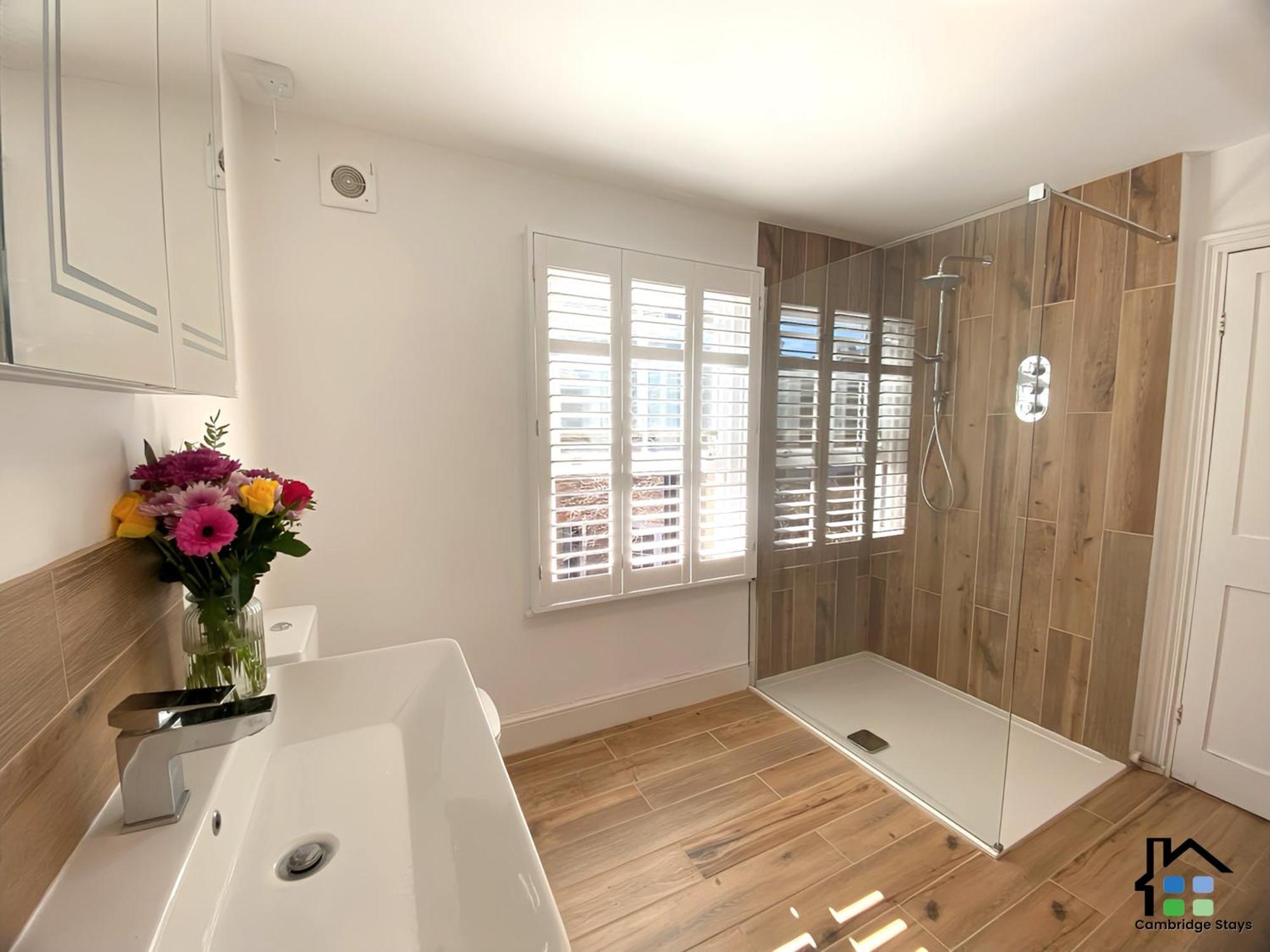 Cambridge Stays 3Br House, Easy Walk To City Center, 2 Showers, Garden, 2 Free Parking Spaces エクステリア 写真